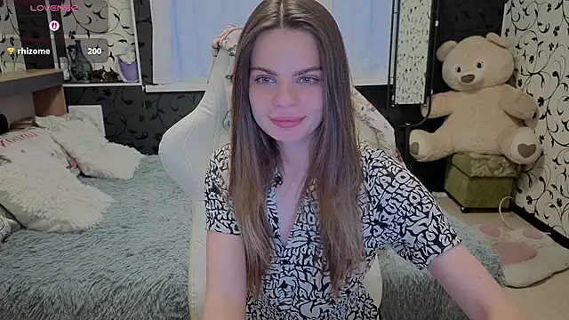Snapshot of xAlisontiny chatting on June 14, 2026, 2:24 am xAlisontiny online show from June 14, 2026, 2:24 am