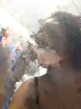 Lorennapires online show from April 12, 2026, 1:54 am