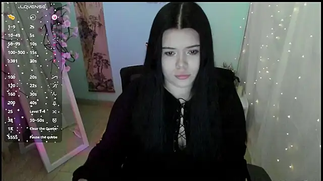 Mona Esty online show from April 8, 2026, 6:24 am