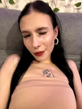 Snapshot of Kisa-Lisa_ chatting on October 31, 2025, 8:21 pm Kisa-Lisa online show from October 31, 2025, 8:21 pm