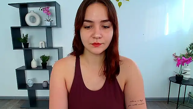 OliviaMontgommery online show from November 12, 2025, 6:14 am