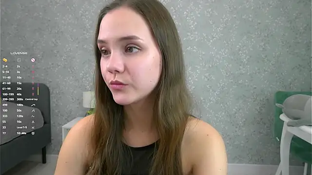 Snapshot of SweetSaraPie chatting on October 6, 2025, 7:22 pm SweetSaraPie online show from October 6, 2025, 7:22 pm