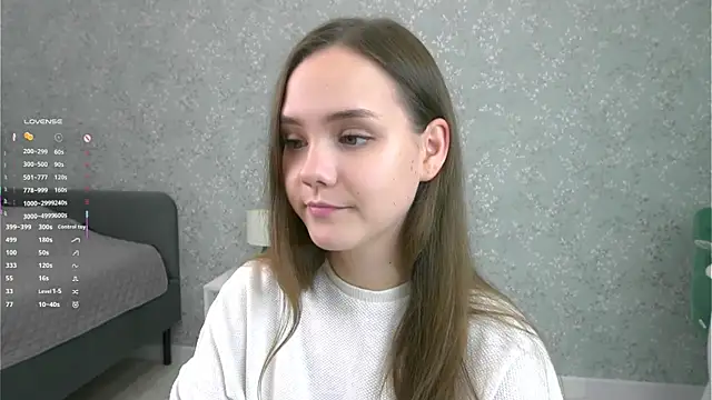 Snapshot of SweetSaraPie chatting on October 7, 2025, 6:49 pm SweetSaraPie online show from October 7, 2025, 6:49 pm