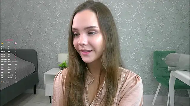 Snapshot of SweetSaraPie chatting on October 13, 2025, 7:25 pm SweetSaraPie online show from October 13, 2025, 7:25 pm