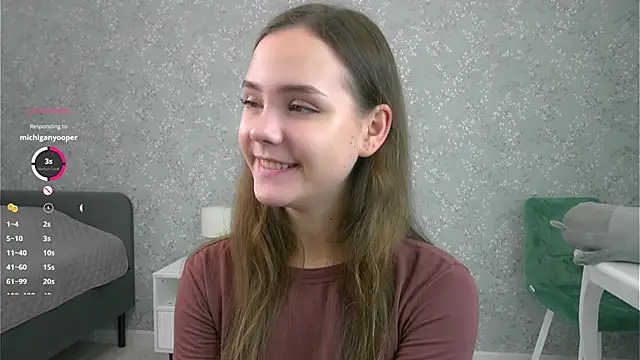 Snapshot of SweetSaraPie chatting on October 15, 2025, 7:14 pm SweetSaraPie online show from October 15, 2025, 7:14 pm