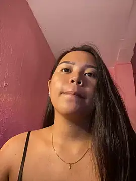 Funtasee Andi online show from March 27, 2026, 8:19 pm