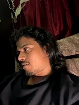 Ujjwallkumar0069 online show from December 17, 2025, 5:52 pm