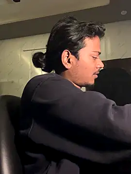 Ujjwallkumar0069 online show from December 19, 2025, 3:02 am