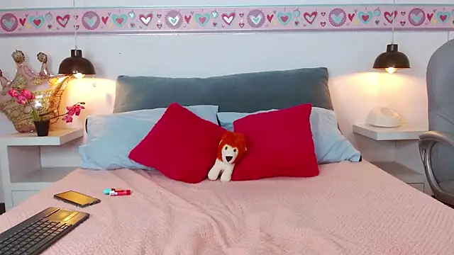 Suzy1  online show from January 6, 2026, 7:50 pm