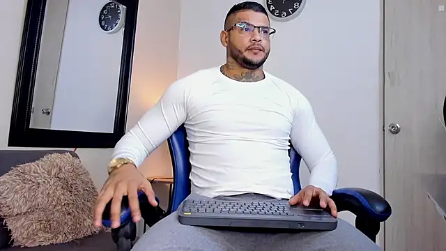 MICHELL ARTHUS  online show from October 12, 2025, 2:43 am