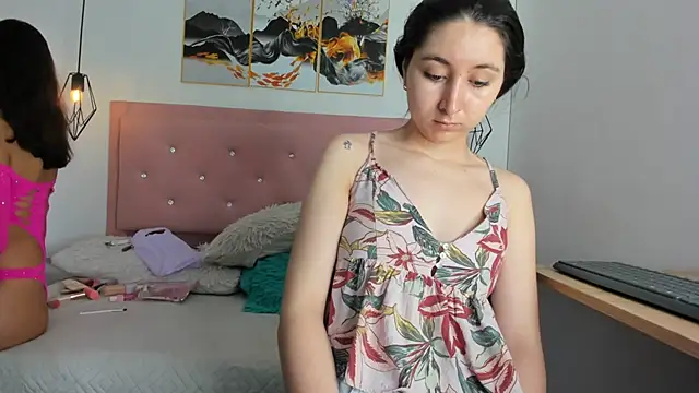 Snapshot of kiara_and_christy chatting on November 10, 2025, 12:26 pm kiara and christy online show from November 10, 2025, 12:26 pm