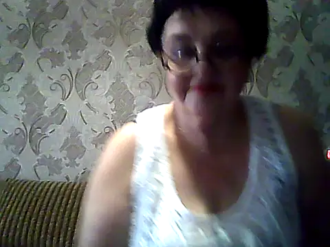 Snapshot of Varvara520111 chatting on October 7, 2025, 7:49 am Varvara520111 online show from October 7, 2025, 7:49 am