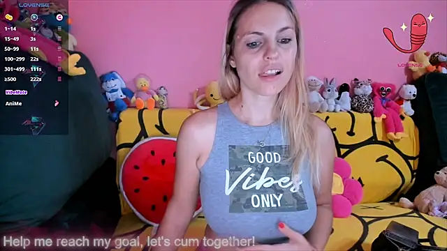 Snapshot of Nastynightgirl chatting on October 10, 2025, 1:37 am Nastynightgirl online show from October 10, 2025, 1:37 am