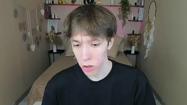 Snapshot of MarkBranston chatting on May 3, 2026, 10:43 am MarkBranston online show from May 3, 2026, 10:43 am