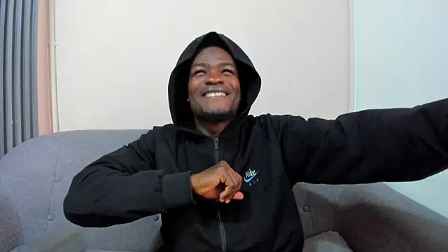 Snapshot of COMPTON_01 chatting on October 8, 2025, 1:09 pm COMPTON 01 online show from October 8, 2025, 1:09 pm