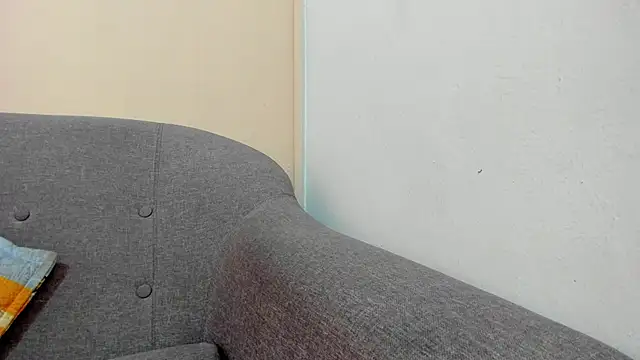 Snapshot of COMPTON_01 chatting on October 11, 2025, 4:05 pm COMPTON 01 online show from October 11, 2025, 4:05 pm