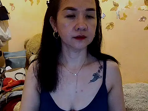 KissHott online show from November 12, 2025, 10:26 am