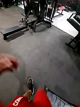 maxOliver12345 online show from October 7, 2025, 11:57 pm