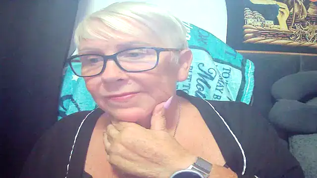 Playful MILF Demi online show from July 24, 2026, 11:03 pm