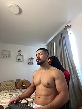 Ezzio Scolaro online show from December 14, 2025, 1:05 pm