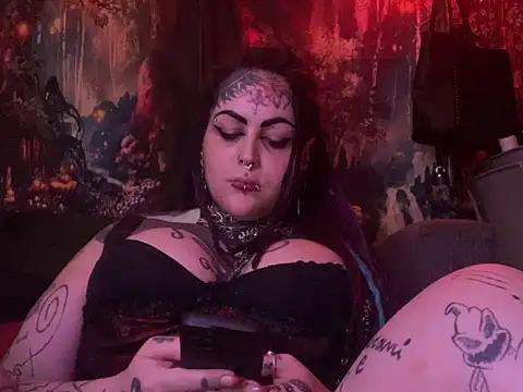 Snapshot of nyxvelon chatting on November 16, 2025, 10:15 pm nyxvelon online show from November 16, 2025, 10:15 pm