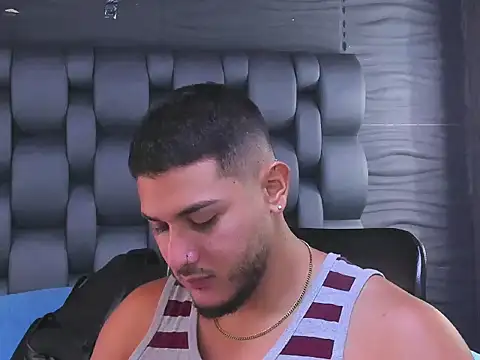 Snapshot of jasonshaw25 chatting on November 7, 2025, 6:08 pm jasonshaw25 online show from November 7, 2025, 6:08 pm