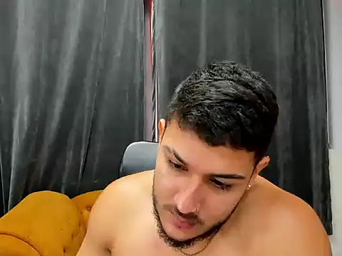 Snapshot of jasonshaw25 chatting on December 16, 2025, 5:51 pm jasonshaw25 online show from December 16, 2025, 5:51 pm