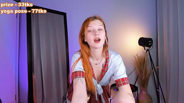 Snapshot of Oki_Mie chatting on November 28, 2025, 1:36 pm Oki Mie online show from November 28, 2025, 1:36 pm