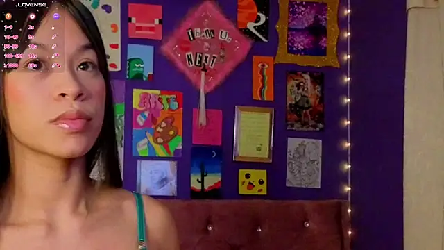 kimhilton  online show from April 5, 2026, 4:20 am