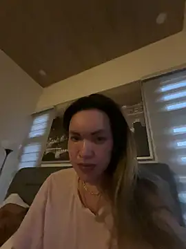 TemptingAngela online show from April 23, 2026, 9:39 pm