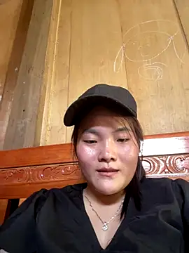 Beautiful-light22 online show from October 4, 2025, 4:32 am