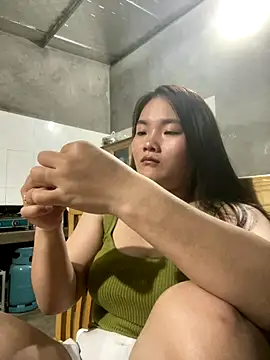 Beautiful-light22 online show from October 18, 2025, 1:01 pm