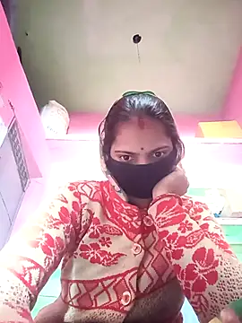 Mm punam online show from November 17, 2025, 7:25 am