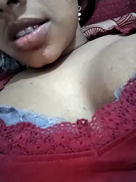 Queen-Any online show from October 10, 2025, 5:01 pm