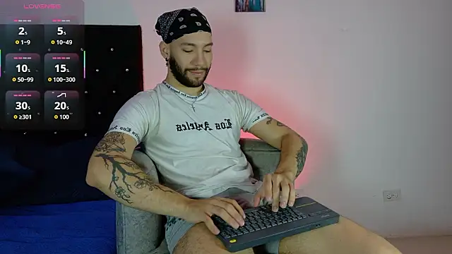 Snapshot of angel_kyrozz chatting on March 23, 2026, 7:07 pm angel kyrozz online show from March 23, 2026, 7:07 pm