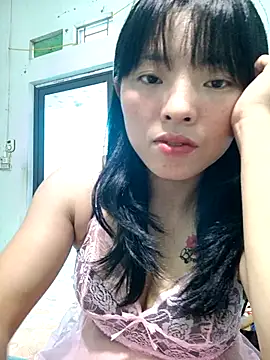 Snapshot of Genie_tin chatting on October 28, 2025, 1:31 am Genie tin online show from October 28, 2025, 1:31 am