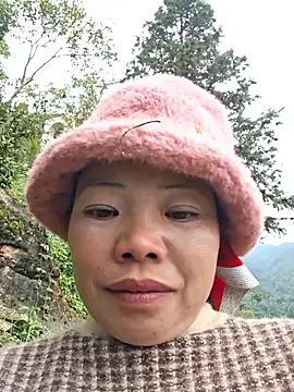 miomio-12 online show from November 22, 2025, 2:54 am