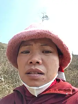 miomio-12 online show from January 12, 2026, 5:45 am