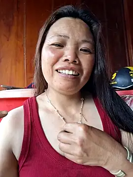 Snapshot of miomio-12 chatting on May 16, 2026, 8:44 am miomio-12 online show from May 16, 2026, 8:44 am