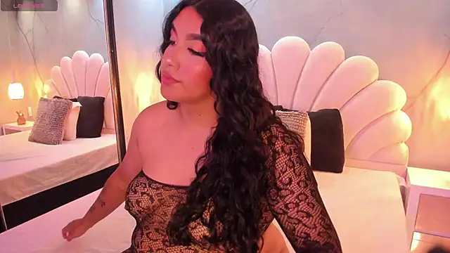 CatalinaCoopper online show from October 27, 2025, 4:16 am