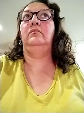 Snapshot of -saraqueen- chatting on November 20, 2025, 4:51 pm -saraqueen- online show from November 20, 2025, 4:51 pm