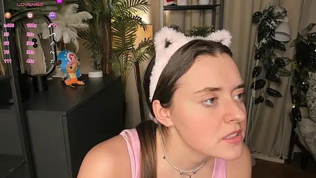 ThelmaJusto online show from February 14, 2026, 3:31 pm