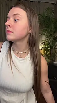 ThelmaJusto online show from March 9, 2026, 4:11 pm