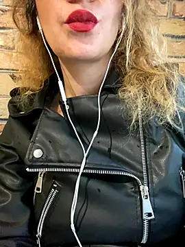 melisss2 online show from October 11, 2025, 12:47 pm