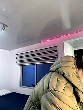 noah red online show from October 10, 2025, 1:48 am