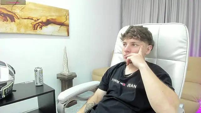 Leoo Miller online show from January 8, 2026, 4:26 am