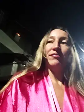 Keila10 online show from November 15, 2025, 4:21 am