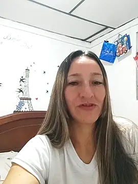 Keila10 online show from November 26, 2025, 5:30 am