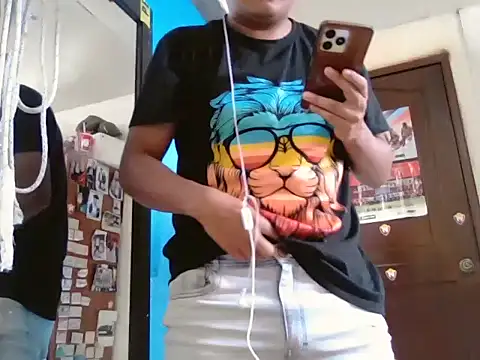 marco13y online show from November 8, 2025, 6:07 pm