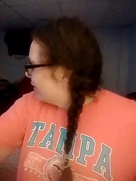 Lauren2012ss online show from October 16, 2025, 2:34 am